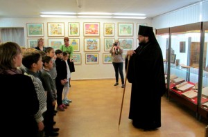ЮГС: Выставка «Святое в ликах и словах»
