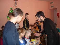 Юрга. Снегири. Благотворительная акция "Подарите детям Рождество"