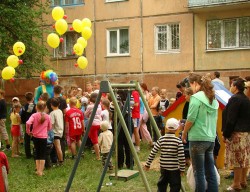 Юрга. &laquo;Снегири&raquo;. Открытие детской площадки