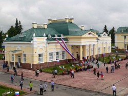 ТС «Снегири» поздравляет с Днем железнодорожника