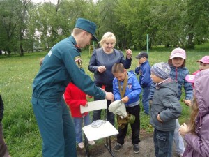 ЮГС: Пожарные посетили детский лагерь при школе №1