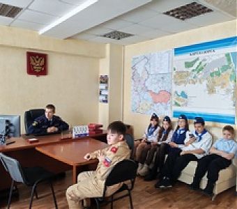 Юные помощники ГИБДД: за безопасность - вместе!