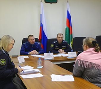 Судебные приставы на страже законных интересов детей