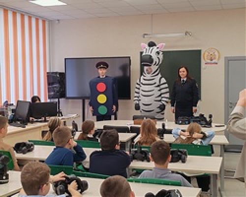 Изучаем ПДД: реальные правила в виртуальном городе