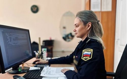 Судебные приставы на защите прав несовершеннолетних детей