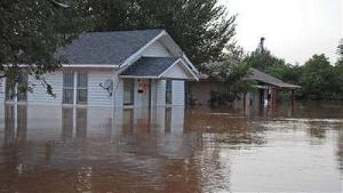 В преддверии паводка позаботьтесь о регистрации прав на недвижимость!